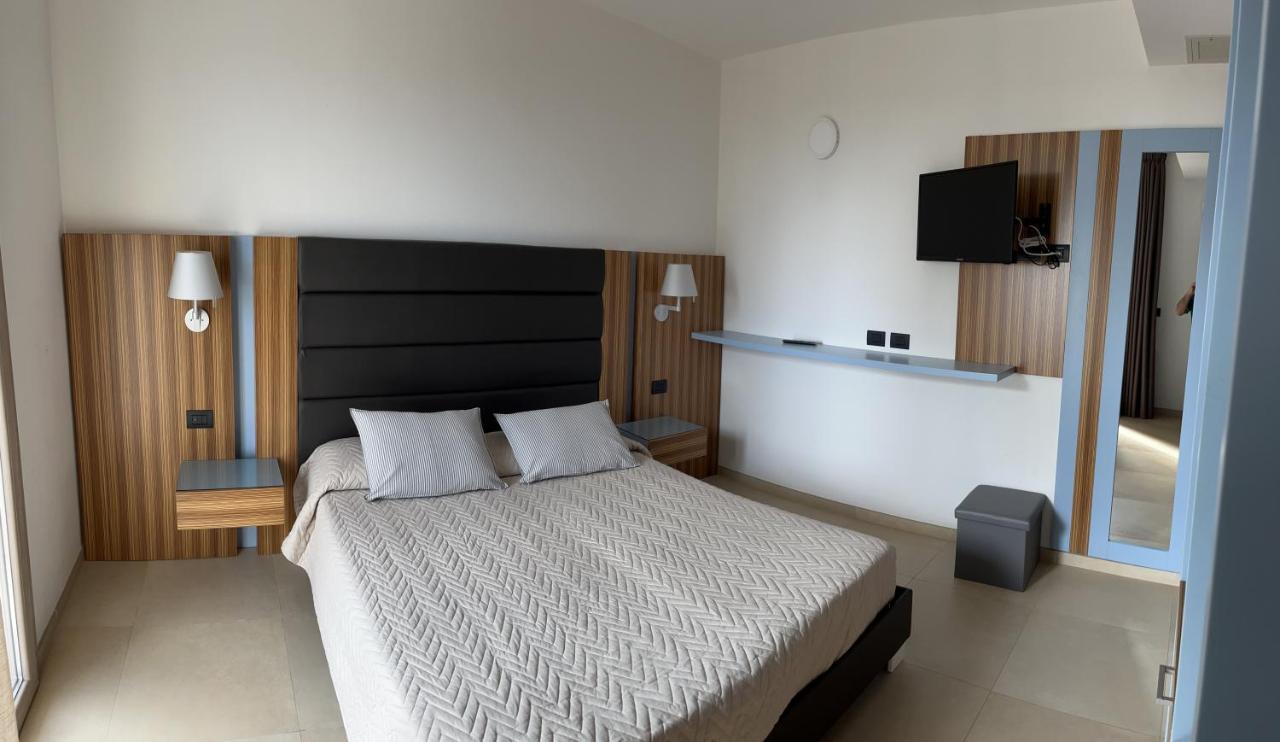 Almare' B&B Torre Santa Sabina Exterior photo